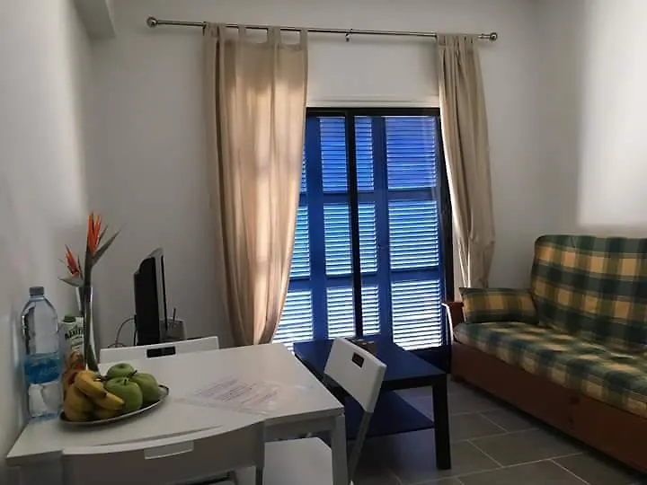 Dhekelia Diamond Apartamento Larnaca 0*,  Chipre